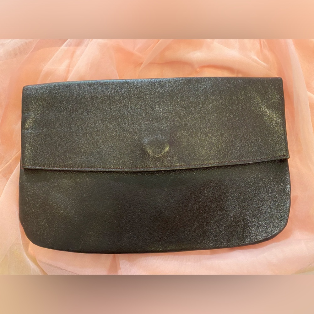 VINTAGE KORET LEATHER CLUTCH